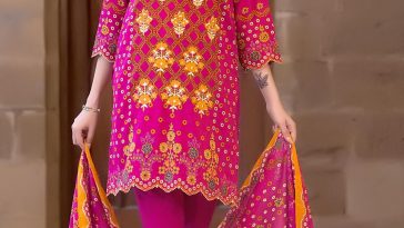 Buy online this Fuchsia 3 piece ready to wear embroidered Banjara Extand Pakistan dress by Zeen Cambridge Eid Collection 2017 - Pakistan Pret Wear