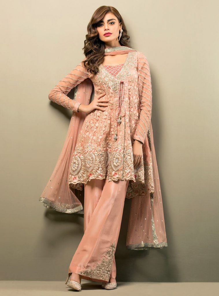 Sadaf kanwal wearing salmon pink angrakha by Zainab chottani fancy2018Sadaf kanwal wearing salmon pink angrakha by Zainab chottani fancy2018