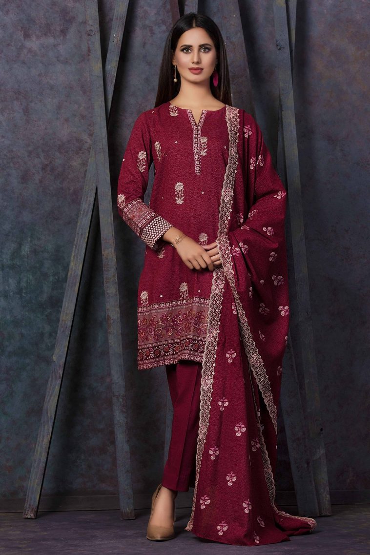 Kayseria Clothing 2018 has this embroidered 3 piece maroon dress