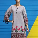 Printed straight shirt with round neckline and tassels