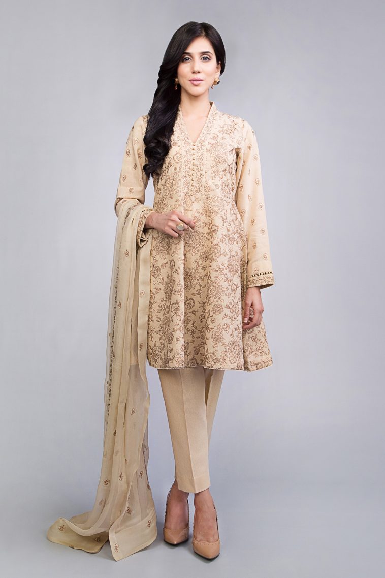 Stylish Ready to wear cream printed 3 piece suit by Bareeze winter collection 2019