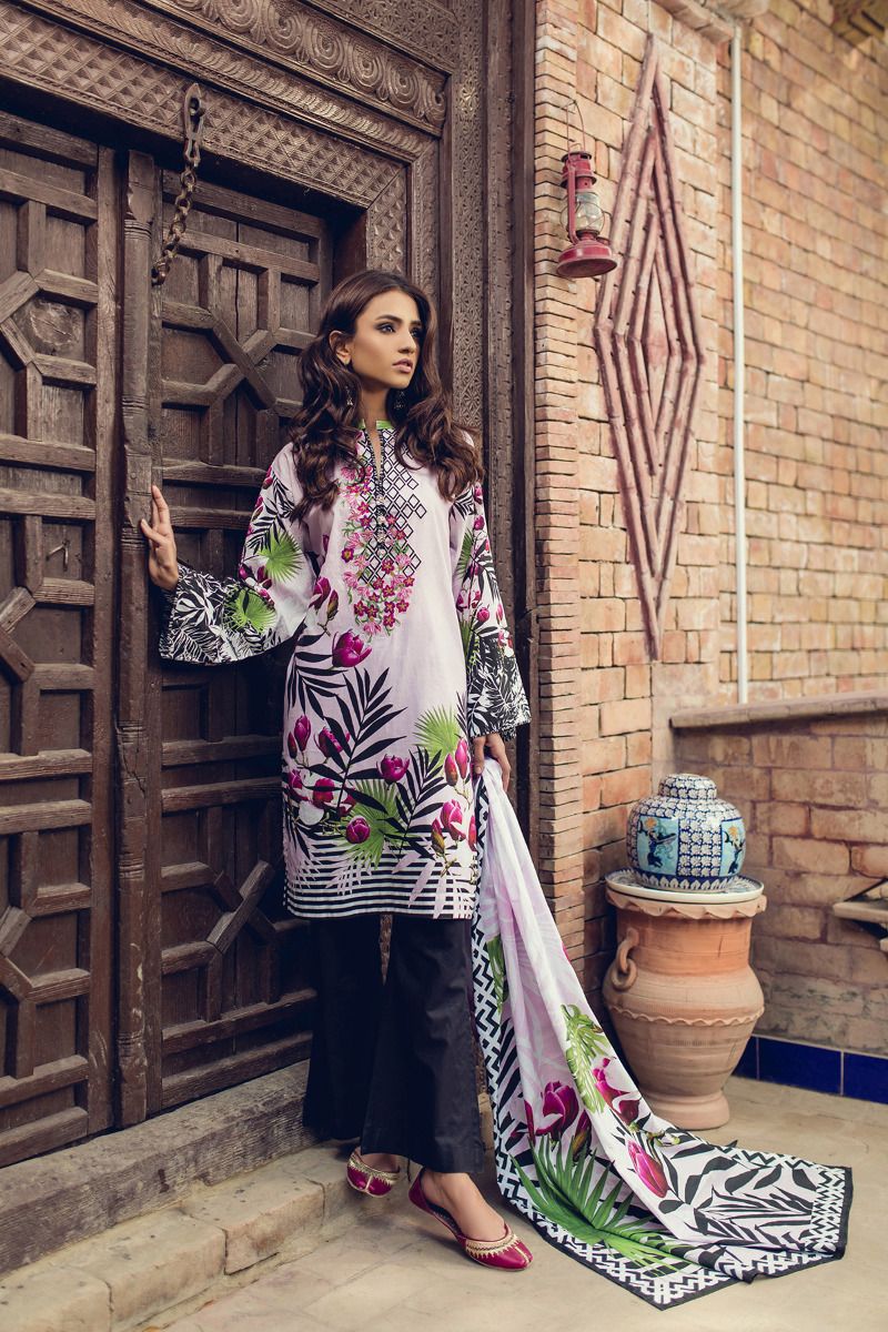 Buy this elegant Purple lawn 3 piece pret dress by Kapray online printed casuals 2018 at a very reasonable price