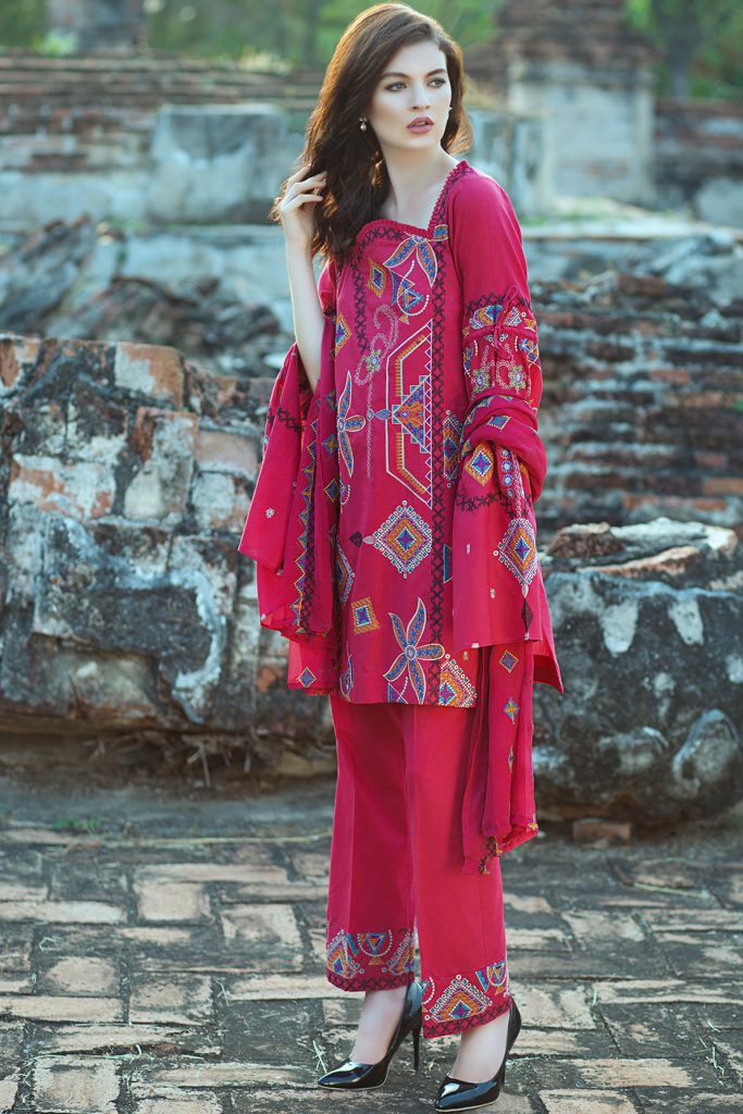 Taana Baana Signature Collection Features Red Color Graceful Embroidered Pakistani Lawn Suit 0986